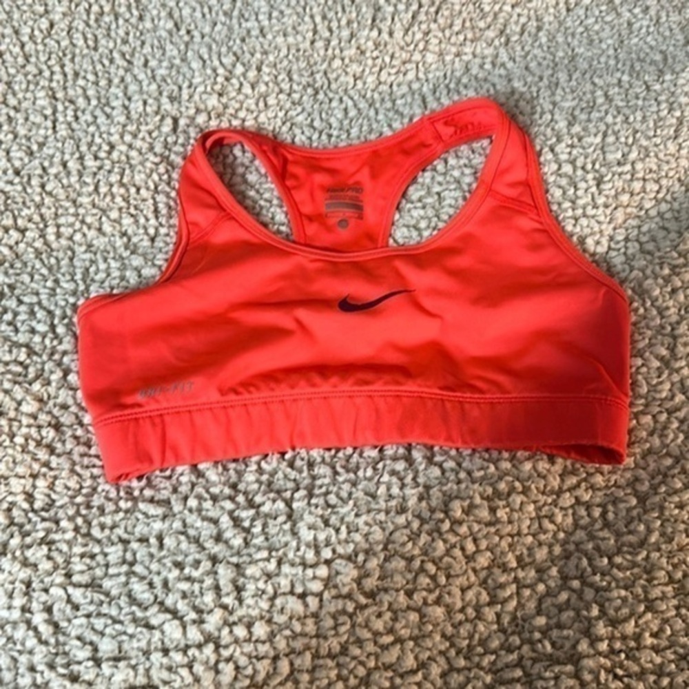 Nike Dri- Fit coral Sportsbra Size S